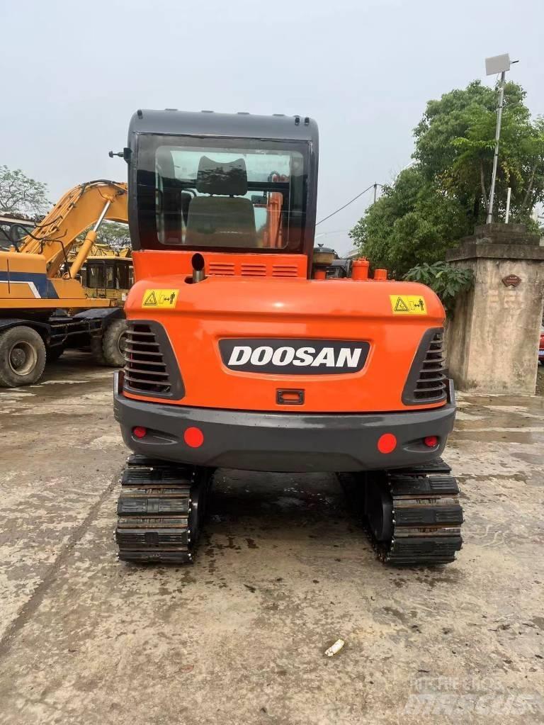 Doosan DX55-9C Mini bageri < 7t