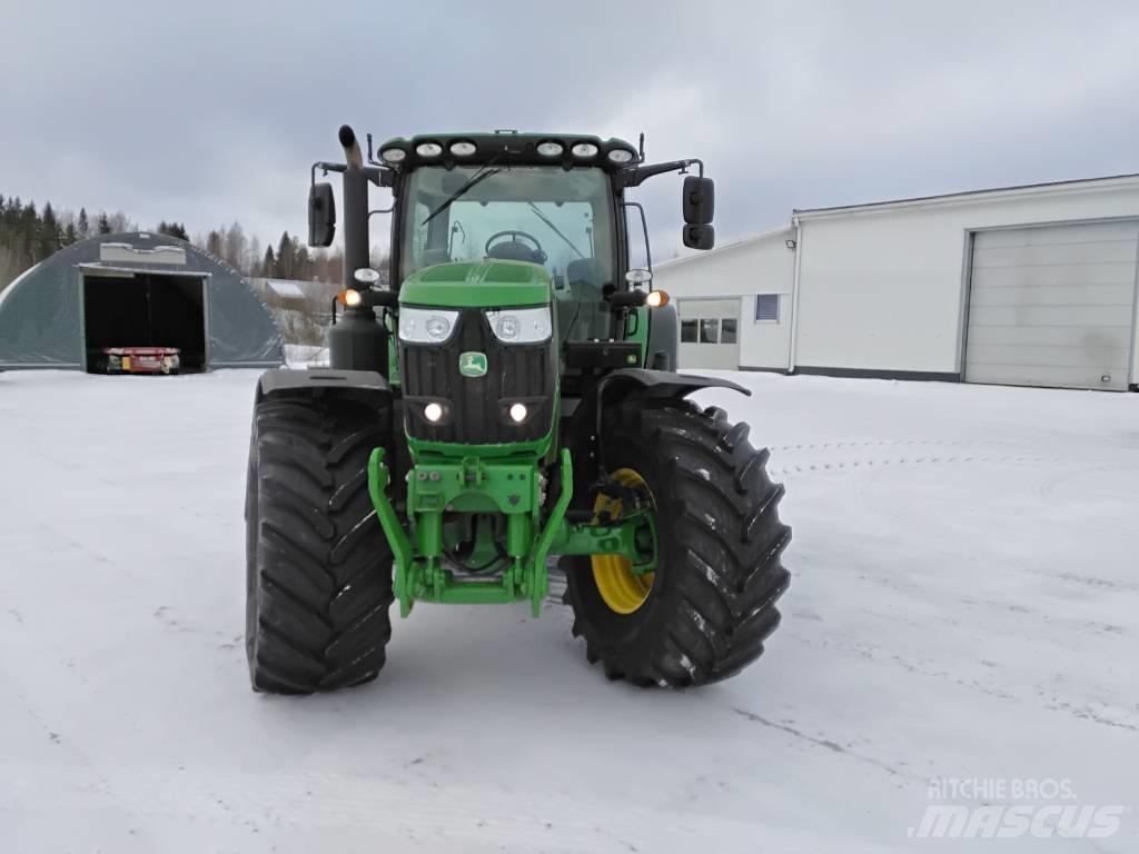 John Deere 6195 R Traktori