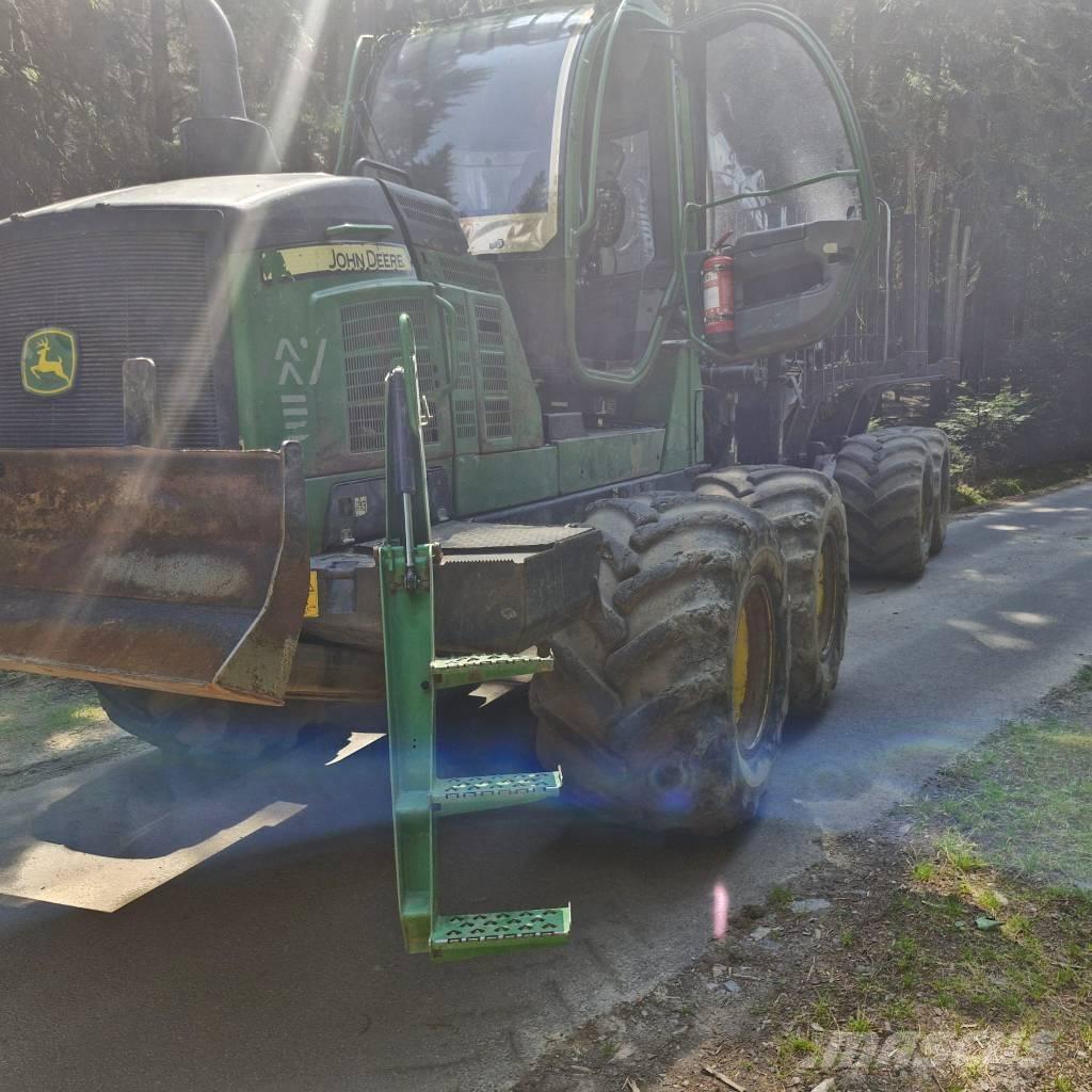 John Deere 1210 G Forvarderi