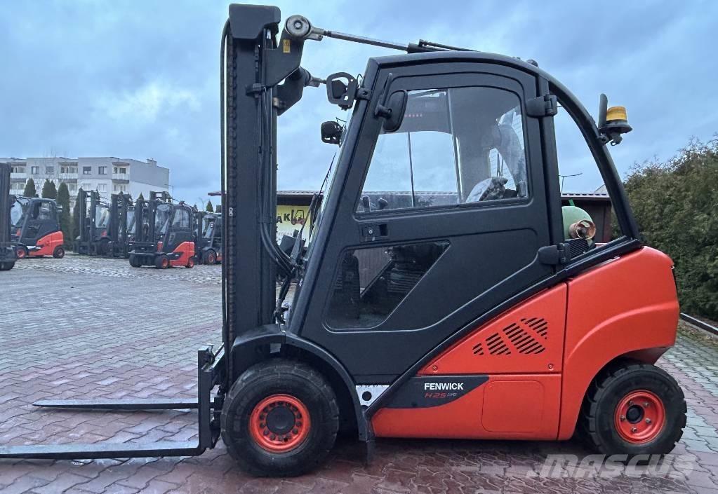 Linde H25T-02 Plinski viljuškari