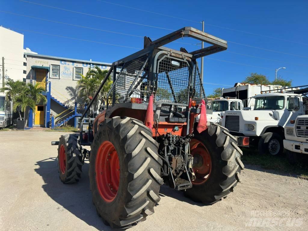 Kubota M 5-111 Traktori