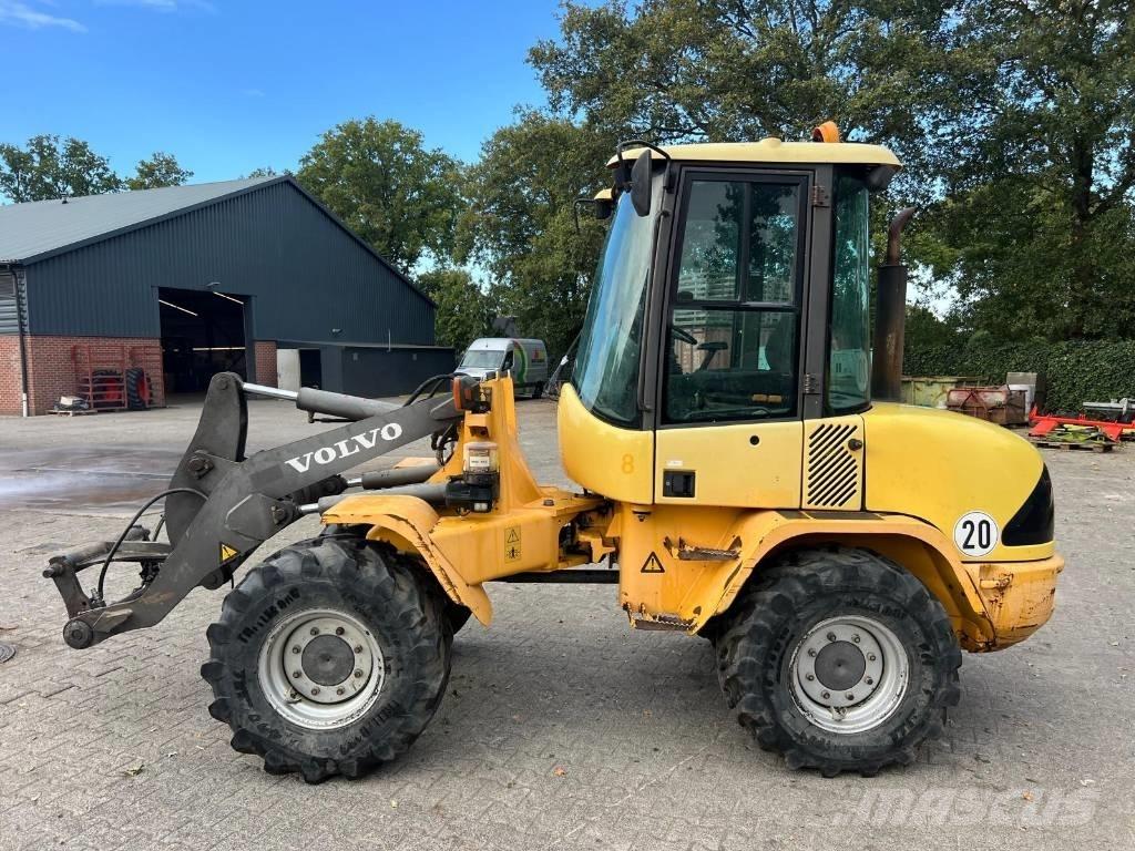 Volvo L 30 B Utovarivači na točkove
