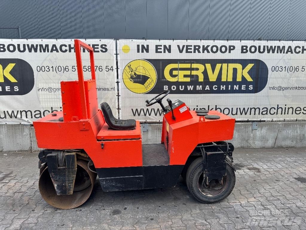 CASE Vibromax 152k Valjci sa jednim bubnjem