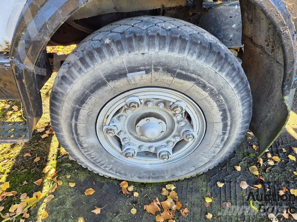 MAZ 5551 Kiperi kamioni