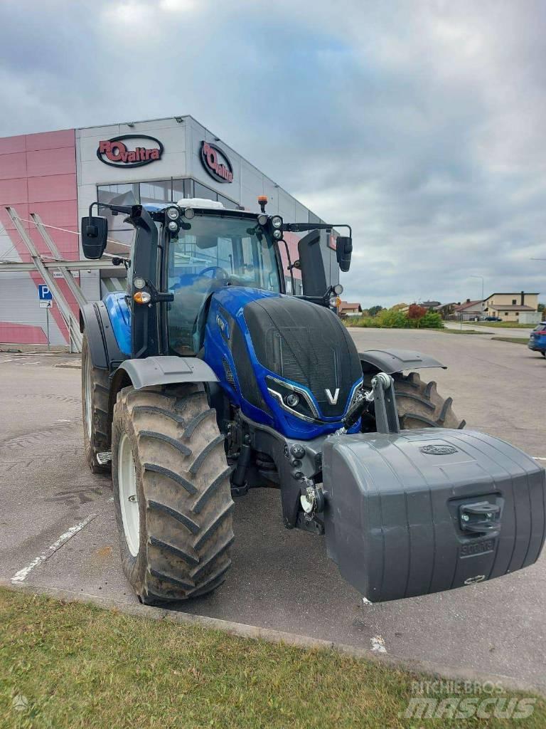 Valtra T235V Traktori