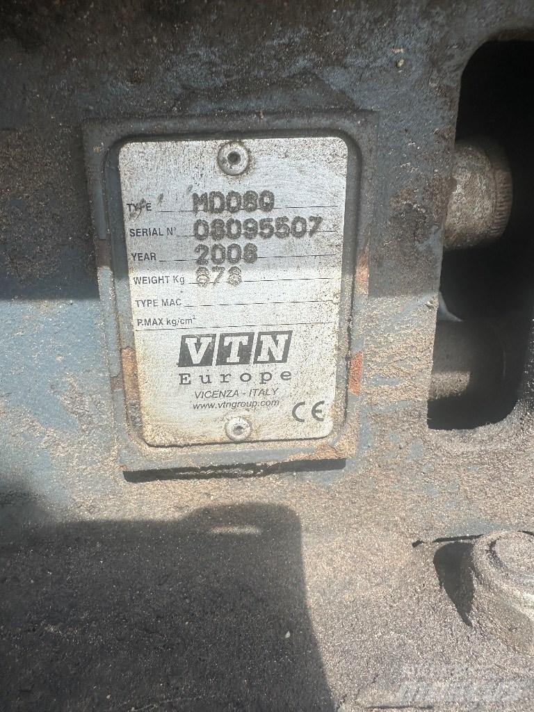 VTN MD080 Bageri guseničari