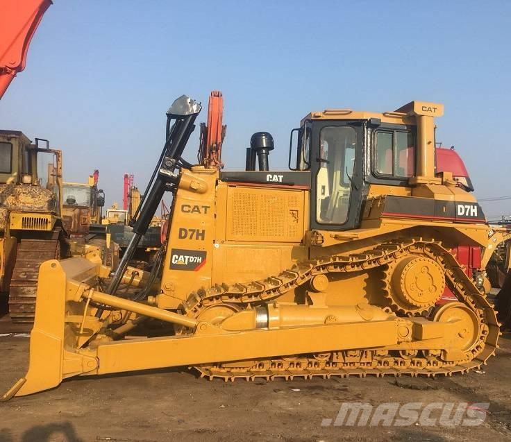CAT D7H Buldožeri guseničari