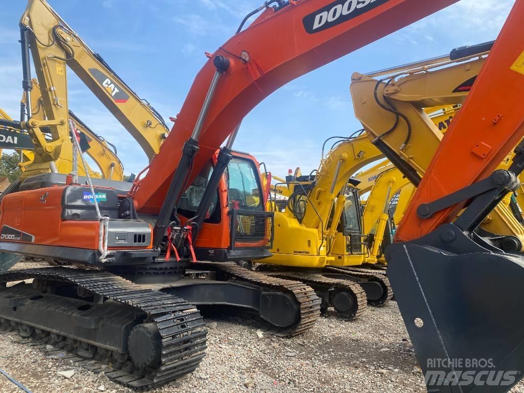 Doosan DX300LC-9C Bageri guseničari