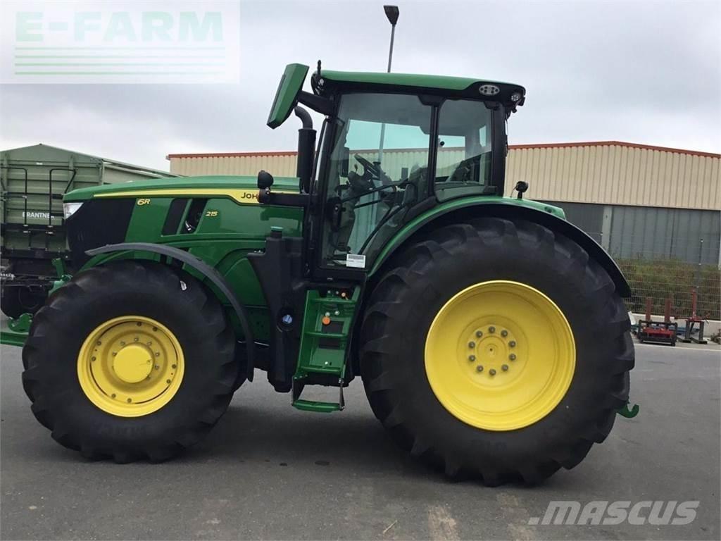 John Deere 6R215 Traktori