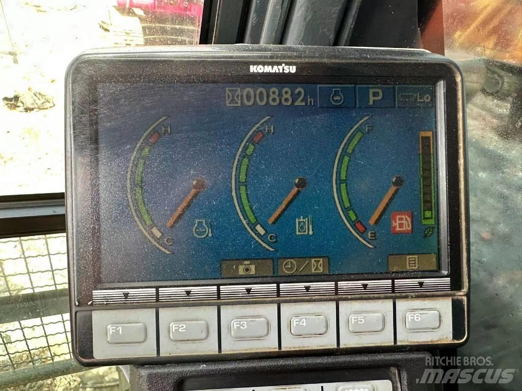 Komatsu 240LC-8 Bageri guseničari
