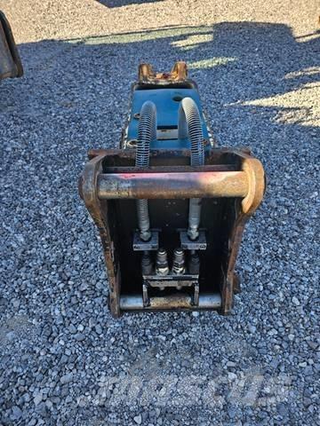 Furukawa F12 Čekići