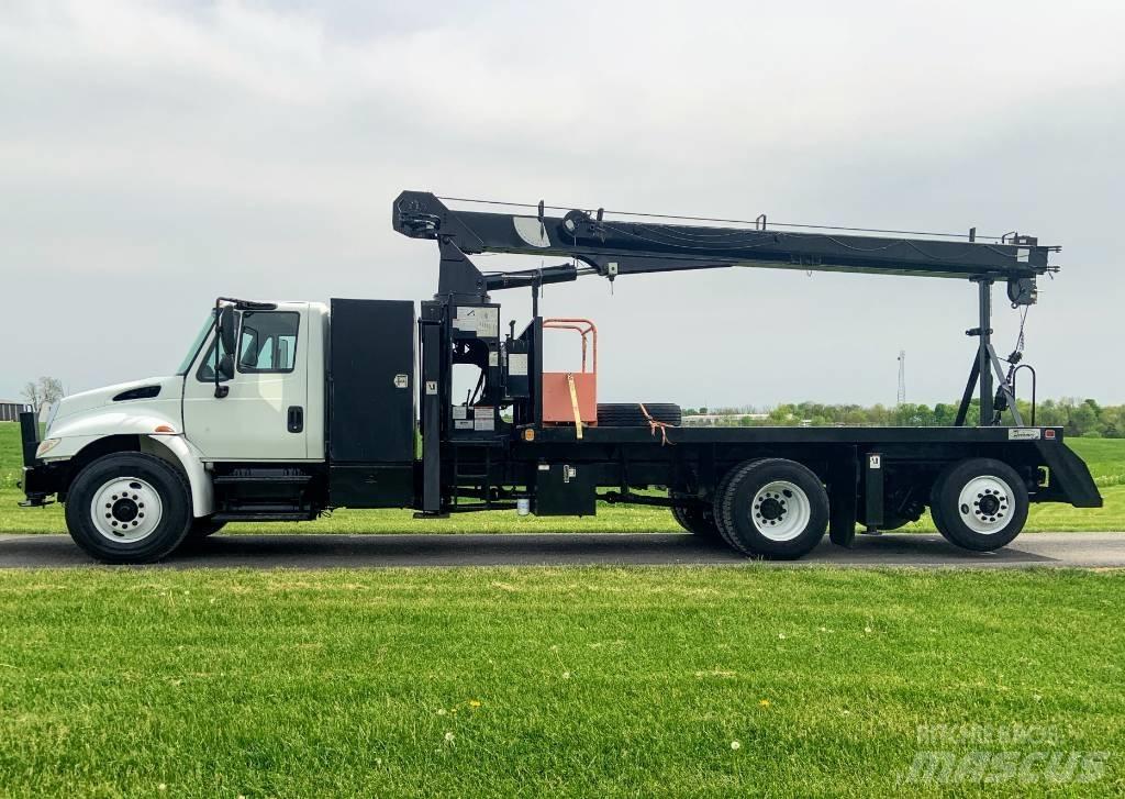 National Crane 400B Derik kranovi