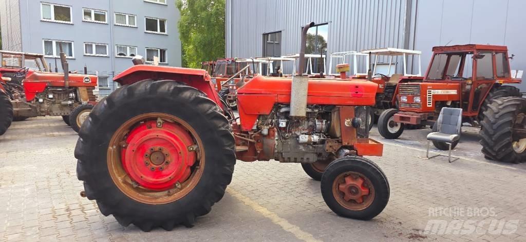 Massey Ferguson 178 Traktori