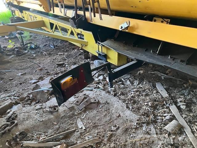 New Holland CX 8060 Kombajni
