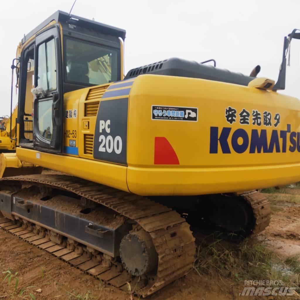 Komatsu PC200-8 Bageri guseničari