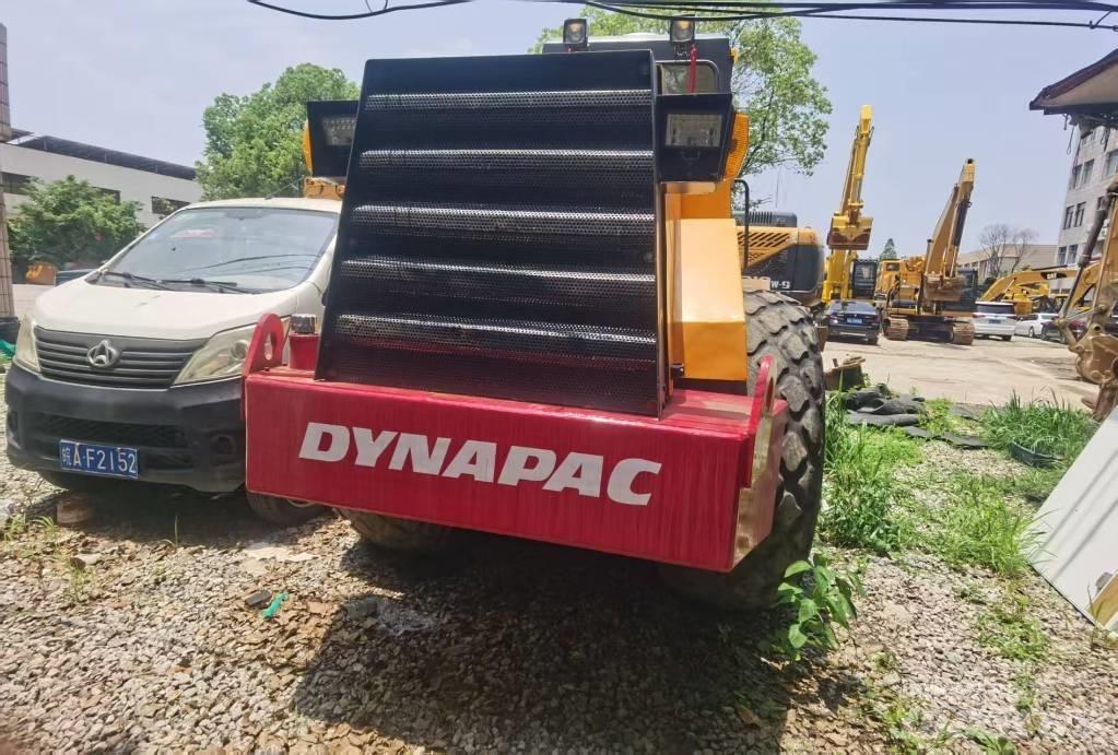 Dynapac ca251d Valjci sa jednim bubnjem