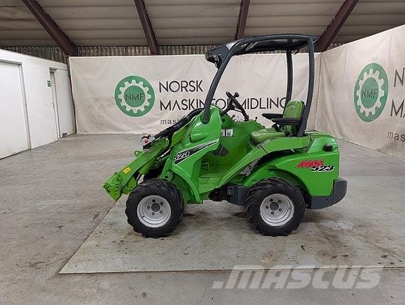 Avant 523 Mašine za nošenje alata