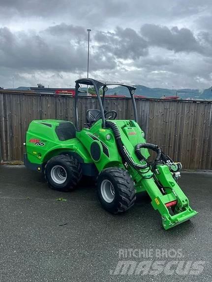 Avant 755i Skid steer mini utovarivači
