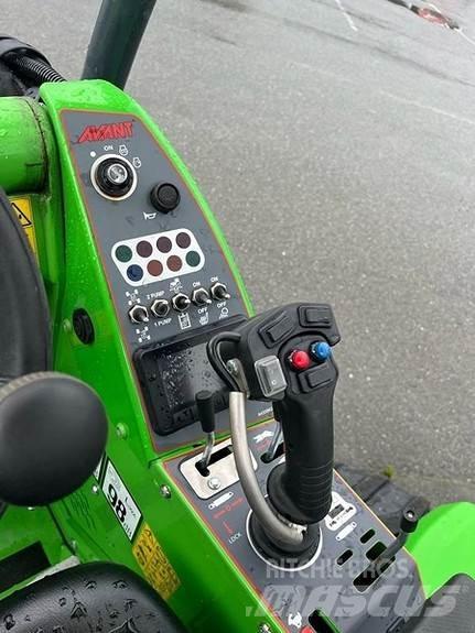 Avant 755i Skid steer mini utovarivači