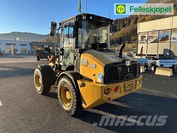 CAT 908 Skid steer mini utovarivači