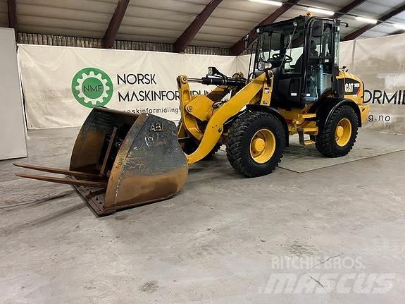 CAT 908M Utovarivači na točkove