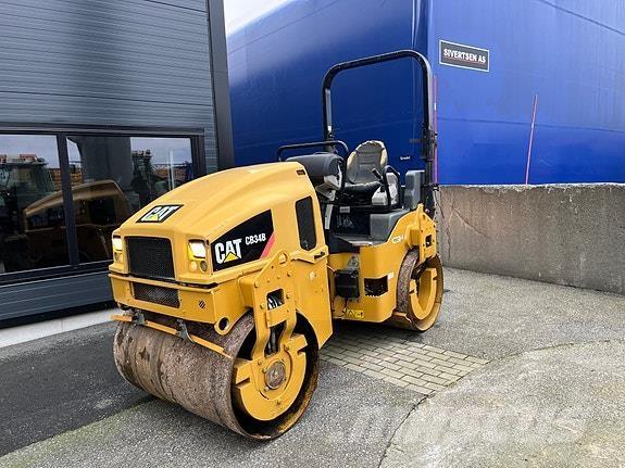 CAT CB34B Asfaltni finišeri
