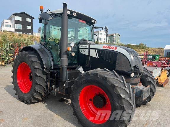 CLAAS 640 ARION Traktori
