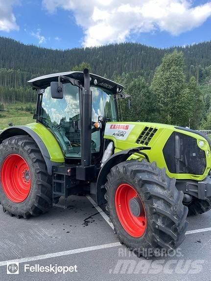 CLAAS ARION 640 Traktori