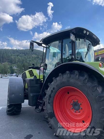 CLAAS ARION 640 Traktori