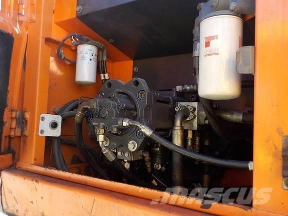 Doosan DX225LC-3 Bageri guseničari