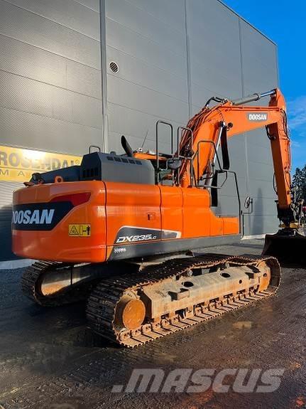 Doosan DX235LC-5 Bageri guseničari