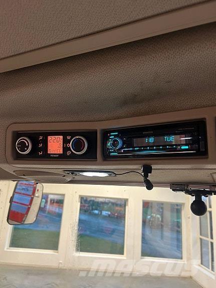 Fendt 516 Vario Traktori