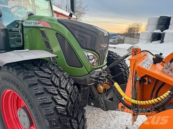 Fendt 724 Traktori