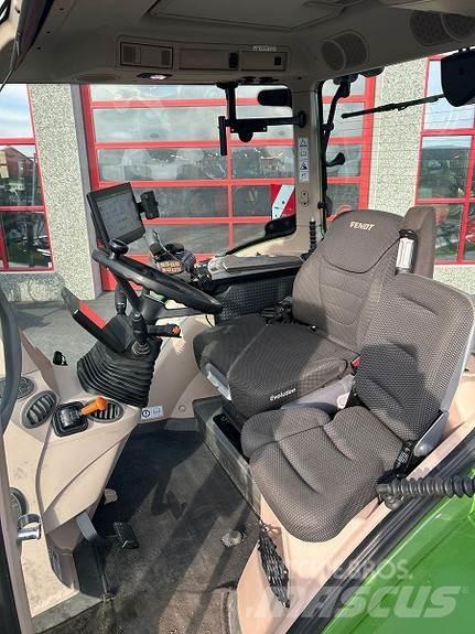 Fendt 724 VARIO Traktori
