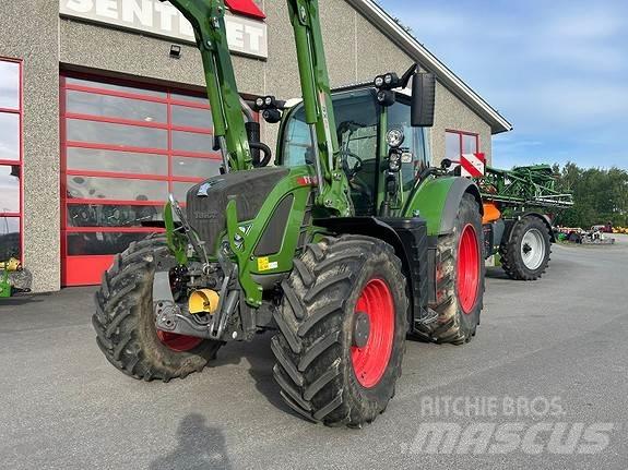 Fendt 724 VARIO Traktori