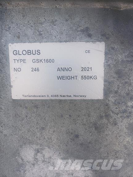 Globus GSK 1600 Posipači soli i peska