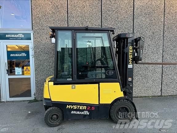 Hyster J2,5XN Dizelski viljuškari