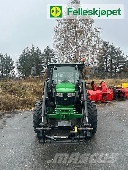 John Deere 5067E Traktori