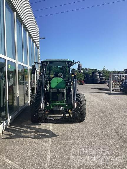 John Deere 5100M Traktori