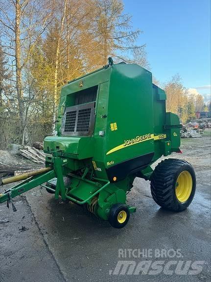 John Deere 582 Prese/balirke za rolo bale