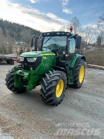 John Deere 6130R Traktori