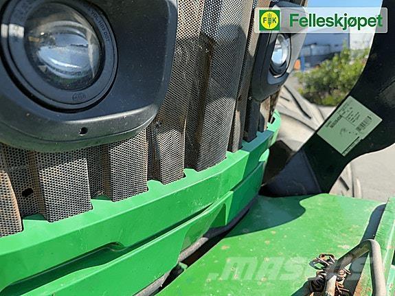John Deere 6155R Traktori