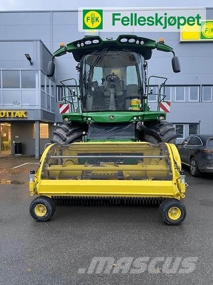 John Deere 8400 Sakupljači