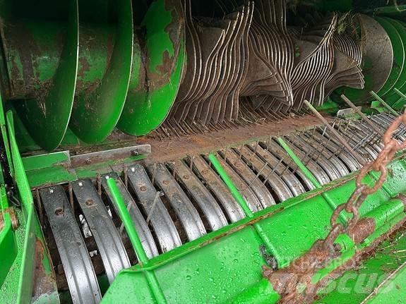 John Deere C440R Prese/balirke za rolo bale
