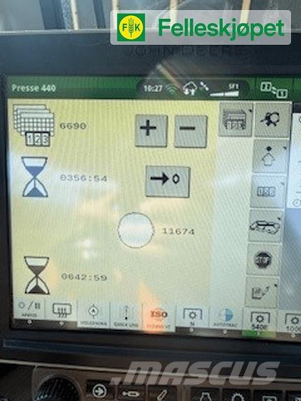 John Deere F440R Prese/balirke za rolo bale
