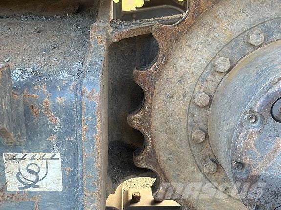 Kobelco SK75SR-7 Bageri guseničari