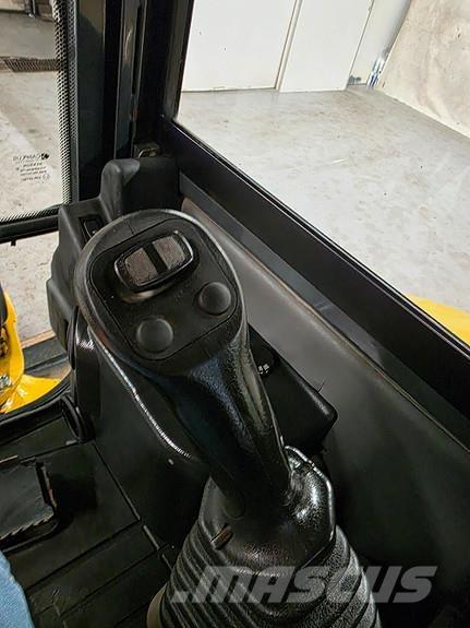 Komatsu PC26MR-3 Mini bageri < 7t