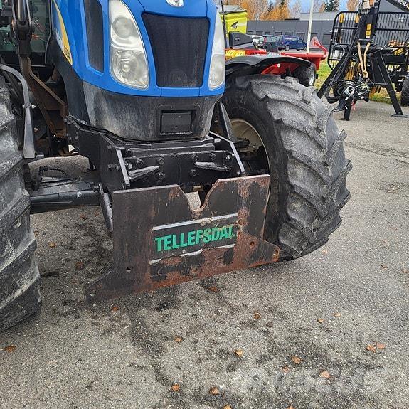 New Holland T6040 Traktori
