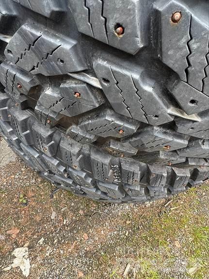 Nokian Hakkapelita Ostale poljoprivredne mašine