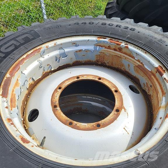 Nokian TRI 2 Gume, točkovi i felne